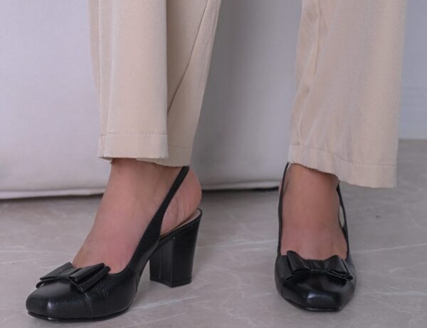 Sapato Feminino Aberto Atrás com laço - Image 2